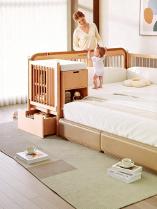 Extendable Splicing Beechwood Crib