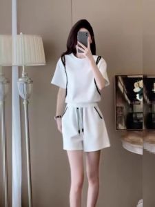 Bộ Đồ Thể Thao Thường Ngày Mùa Hè Thời Trang Giảm Béo Phong Cách Đường Phố Cho Nữ Hai Mảnh Áo Hở Vai Tay Ngắn Quần Ngắn