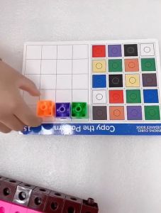 Học liệu toán học sơ cấp 100 khối cho bé lắp ráp học cộng trừ nhân chia xem giờ cơ bản number block linking cubes giáo dục sớm bé học toán dễ dàng có kèm thẻ và hộp nhựa đựng