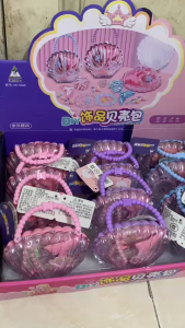 Bộ trang sức Set 4 món gồm Túi xách sò Vòng tay Nhẫn kèm Kẹp tóc tiên cá cho bé gái