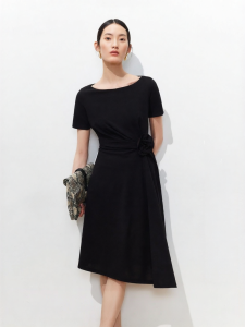 Vero Moda | Flower Detachable Pleated Waist Mid-Length Autumn Dress