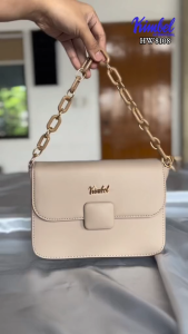 KIMBEL HW8108 Chic Faux Leather Crossbody Bag with Chain Detail