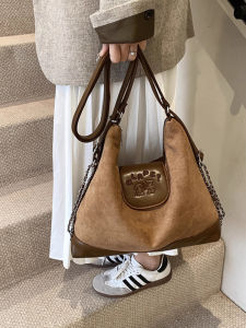 Retro Casual Large Capacity Womens Tote Bag Fashionable Travel Backpack Dual Shoulder Straps Trendy Niche Small Crowd