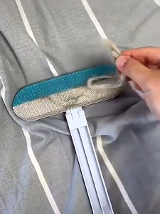 HOSWN 4 in 1 แปรงอเนกประสงค์ แปรงขนแมว แปรงหวีขนสุนัข หวีแมว แปรงเก็บขนสัตว์เลี้ยง ไม้เช็ดกระจก ที่ทำสะอาดหน้าต่าง