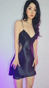 Đầm ngủ lụa WANNABE váy ngủ cut-out eo lưng phối ren trang trí 6 dây đan khoe lưng vai eo quyến rũ của bạn gái DNS42