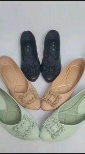 Sepatu Flatshoes Wanita: Flatshoes untuk Kegiatan Sehari-hari