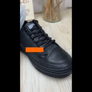 Vicsonz Kasut Lelaki Mens Shoe Sneaker VM69503 / VM69504 Warna Hitam/Putih (Black / White) Tieless Design PU Leather