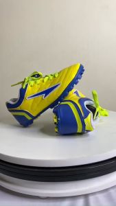 GIÀY ĐÁ BÓNG TRẺ EM - GIÀY ĐÁ BANH - Giày Prowin Mũi Tên TRẺ EM TẶNG KÈM TẤT HÀNG VIỆT NAM CHẤT LƯỢNG CAO