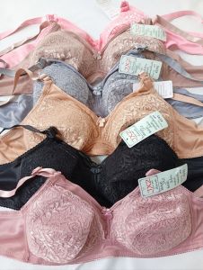 ✨ บราลูกไม้ ยกเซ็ต 6 ตัวคละสี คุ้มสุดๆ ✨