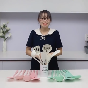 Muỗng vá múc canh silicon chịu nhiệt cao cấp Mitomo - Hàng chính hãng