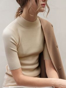 High-end Outlet Original Half-turtleneck Top
