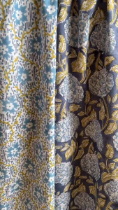 160Baht/m Cotton Fabric Indian Blockprint ผ้าฝ้าย ผ้าอินเดีย พิมพ์มือ ผ้าเบาสบาย インド綿　ブロックプリント　sarasafabric H25-11-04