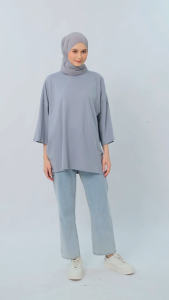 Kaos Polos Wanita Jumbo Lengan 3/4 Baju Top Atasan Casual Oblong