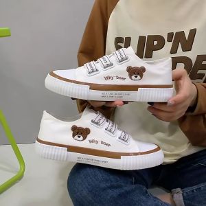 Elastic band embroidered bear canvas shoes student running low-top sneakers slip-on lazy shoes for women