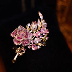 Exquisite French Style Firework Brooch Pin for Women High End Suit Accessory Vintage Coat Decoration Fashionable Plant Floral