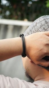 Gelang Pria - GIGS BLACK KNOT - Korean Strap Premium - Water Repellent Bracelet