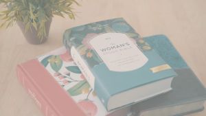 The NKJV Womans Study Bible Hardcover Full Color * Thomas Nelson * Christian Bible * Chosen Treasure