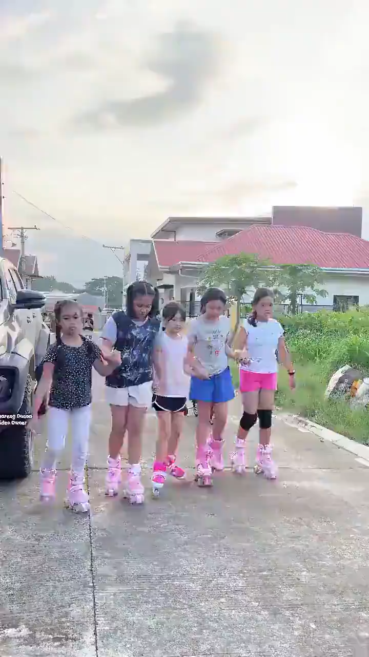 Roller Skate Shoes for Kids Adj Quad Skates Roller Skate Blades Skate Shoes for Girls Boys