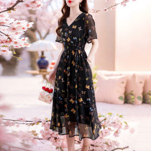 DAIXIANGFEIZI | Floral Chiffon Dress Waist Cinching V-Neck Slimming Grace Mid-length