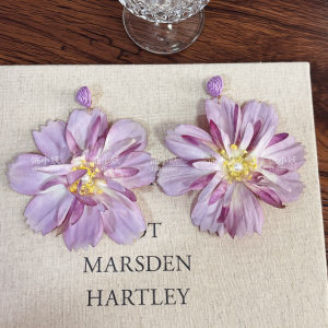 Blue Delicate Floral Tassel Earrings Womens Exaggerated Drop Earrings Luxury Sensation Lotus Flower Shaped Earrings