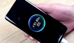 Raimondo Kabel Data Tipe C Pengisian Daya Super Cepat 7A Untuk Kabel Pengisi Daya Flash Ponsel Huawei Mate 40pro Glory\\n\\n Spesifikasi Produk\\n\\nRaimondo Kabel Data Tipe C Pengisian Daya Super Cepat 7A adalah solusi ideal untuk pengisi daya cepat ponsel Anda. Berikut adalah spesifikasi produk:\\n\\n- **Bahan:** PVC, TPE elastis tinggi\\n- **Daya Keluaran Maksimum:** 100W\\n- **Ukuran Produk:** Panjang: 25cm, 1m, 1,5m, 2m\\n\\n Isi Kemasan\\n\\nDalam satu paket Raimondo Kabel Data Tipe C Pengisian Daya Super Cepat 7A, Anda akan mendapatkan:\\n\\n- 1 x Kabel Data Tipe C\\n\\nCatatan: Tidak ada kotak ritel. Kabel dikemas dengan aman di tas.\\n\\n Catatan\\n\\n1. Karena adanya perbedaan cahaya dan layar, warna barang mungkin sedikit berbeda dari gambar.\\n2. Mohon maklumi perbedaan 1-2 cm karena pengukuran manual.\\n\\n Keunggulan Raimondo Kabel Data Tipe C Pengisian Daya Super Cepat 7A\\n\\nRaimondo Kabel Data Tipe C Pengisian Daya Super Cepat 7A memiliki beberapa keunggulan yang menjadikannya pilihan tepat untuk pengguna ponsel:\\n\\n- **Pengisian Daya Cepat:** Dengan daya keluaran maksimum 100W, kabel ini dapat mengisi daya ponsel Anda dengan sangat cepat.\\n- **Kemampuan Fleksibel:** Kabel ini dibuat dari bahan PVC dan TPE elastis tinggi, sehingga mudah dilipat dan disimpan.\\n- **Kompatibilitas:** Kabel ini kompatibel dengan berbagai merek ponsel, termasuk Huawei Mate 40pro.\\n\\n Cara Penggunaan Raimondo Kabel Data Tipe C Pengisian Daya Super Cepat 7A\\n\\nBerikut adalah langkah-langkah penggunaan Raimondo Kabel Data Tipe C Pengisian Daya Super Cepat 7A:\\n\\n1. Hubungkan ujung Type-C kabel ke port USB-C ponsel Anda.\\n2. Hubungkan ujung lainnya ke sumber daya listrik, seperti charger atau power bank.\\n3. Mulai pengisian daya ponsel Anda.\\n\\n Kesimpulan\\n\\nRaimondo Kabel Data Tipe C Pengisian Daya Super Cepat 7A adalah solusi ideal untuk pengisi daya cepat ponsel Anda. Dengan spesifikasi dan keunggulan yang ditawarkan, kabel ini menjadi pilihan tepat bagi pengguna ponsel yang membutuhkan pengisian daya cepat dan efisien.\\n\\n Kata Kunci\\n\\nBerikut adalah kata kunci yang relevan dengan Raimondo Kabel Data Tipe C Pengisian Daya Super Cepat 7A:\\n\\n- Kabel Data Tipe C Pengisian Daya Super Cepat\\n- Kabel Pengisian Daya 7A\\n- Kabel Pengisi Daya Cepat untuk Ponsel\\n- Kabel Pengisi Daya Flash Ponsel Huawei Mate 40pro\\n- Kabel Data Huawei Mate 40pro\