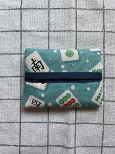 𝒽𝑒𝓎𝒻𝓁𝑜𝓌𝑒𝓇𝓈 - Tissue Pouch