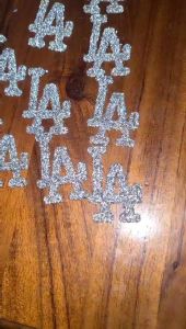 Hình nổi ủi nhiệt lên áo trang trí