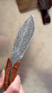 Dụng cụ Thái Gọt Hoa Quả Lông vũ tặng kèm bao da thủ công