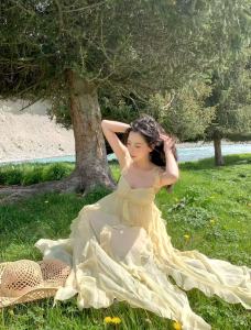 Dopamine Holiday Romance Island Vacation Yellow Strapless Backless Drifting Halter Fairy Long Dress Summer High Waist Sleeveless V-neck Gown