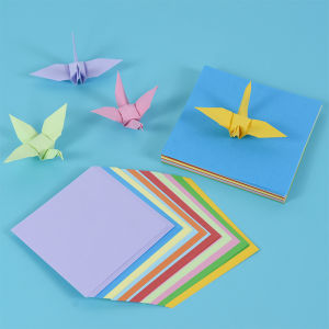 100 ชิ้นสแควร์ Origami กระดาษคู่ด้านสีทึบพับกระดาษ Multicolor DIY Scrapbooking Craft เด็กวันเกิดโปรดปรานของขวัญ