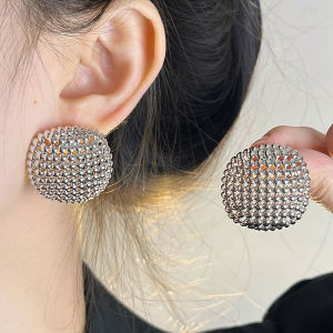 Zhang Yue Er Bean Hollow Metal round Ball Earrings Luxury Elegant Exaggerated Studs Geometric Pattern for Women Fresh out