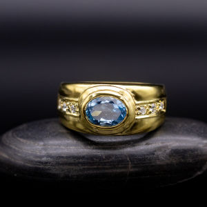 เครื่องหมายแหวนพลอย พลอยโทปาส (Topaz) ดิจิทัลเกี่ยวกับแท้ 92.5% ชุบทอง พลอยน้ำเงินอมสีฟ้า แบบทะเล ไซด์นิ้ว 60 หรือ 9 US