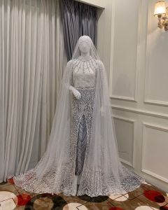 baju akad mewah