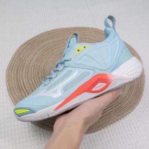 MOMENTUM LOW SUPER PREMIUM FREE KAOS KAKI+TAS