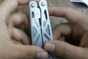 [DCDN008] Dụng cụ đa năng sinh tồn đi phượt cầm tay nhỏ gọn tiện dụng .