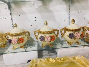 Pajangan Hias Cream with 3 Flower (Code A)