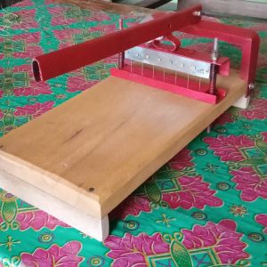 mesin Pelubang plastik tempe