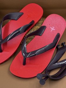 Mens Sandals Ultra Wear Resistant 3D Texture Anti Slip Hard Bottom Beach Shoes Korean Style between Foot Casual Slippers