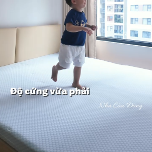 [HOẢ TỐC HCM] Nệm Cao Su Non Classic Vạn Xuân Êm Ái Siêu Đàn Hồi Thông Thoáng Thoải Mái Thiết Kế Hai Mặt Lỗ Tròn Giúp Thông Thoáng Cực Tốt Nệm Giữ Được Mức Đàn Hồi Hoàn Hảo Không Gây Dị Ứng Khó Chịu Khi Sử Dụng