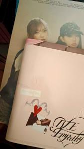 IVE Official ❌ Random Inclusions (IVE Empathy) Unsealed Album And Us Version #IVE #Empathy