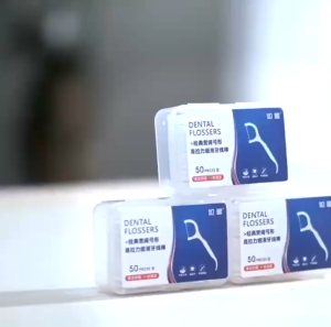 Tăm Chỉ Nha Khoa 3 Hộp (150 Cây) – Mảnh Êm Như Lụa Không Đau Nướu Làm Sạch Kẽ Răng Sâu Cực Dễ