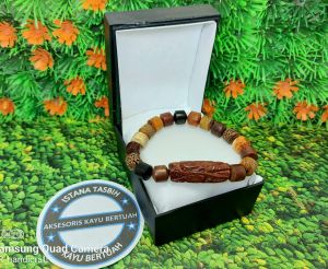 gelang kombinasi kayu bertuah plat ukir