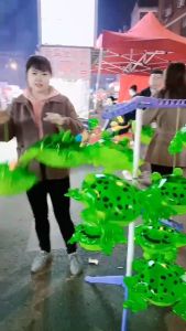 Đồ chơi bóng bay hình chú ếch vui nhộn kèm dây chun tạo cảm giác ếch nhảy đồ chơi dạo phố đáng yêu cho các bạn trẻ