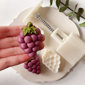 Hand Pressed Grape Mooncake Mold Baking Tool Fruit Flavored Steamed Bread Kitchen Utensil Traditional Chinese Style DIY Baking