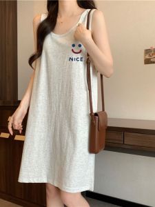 ชุดเดรสแขนกุดคอวีพิมพ์ลายเซ็กซี่สไตล์คอตตอนสุดเท่สำหรับฤดูร้อน กระโปรงทรงเอเอวสูง ความยาวปานกลาง ผ้าฝ้าย 100%