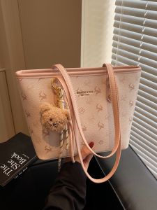 Fashionable Minimalist Womens Commuter Large Tote Bag 2025 New Big Capacity Versatile Single Shoulder Bag Stylish Tote Bag