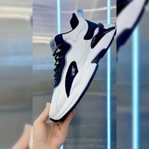 Wulove สินค้าเข้าใหม่แนะนำ รองเท้าทรงสปอร์ตแฟชั่น คุณผู้ชาย งานเท่ พร้อมส่งให้เลือก 2 สี งานน้ำหนักเบา ใส่สบาย แมทช์ชุดได้ง่าย ใส่ได้ทุกโอกาส ใครไม่อยากพลาดงานดีๆรีบเลบ