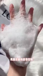 Sabun Mandi Pemutih Badan Niacinamide & Goat Milk Shower Gel