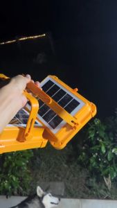 6-12เชิงไฟต่อเนื่อง 500W ไฟแคมป์ LED 5005K ผู้ใช้: โซล่าเซลล์ โคมไฟ แท้ ไฟโซล่าเซล สร้างความสว่าง 4 เกี่ยวกับ จอแสดงผลแบตเตอรี่ IP66 สแตนบาย 48 ชั่วโมง ให้ร่วมกับความสมดุลของคุณ โดยสร้างความสว่าง 4 เกี่ยวกับ จอแสดงผลแบตเตอรี่อัจฉริยะ