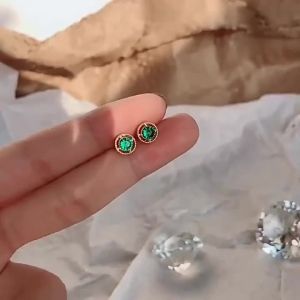 New Fashion Simple Green Zircon Stud Earrings For Women Exquisite Hypoallergenic Earrings Girls Jewelry Accessories Gifts